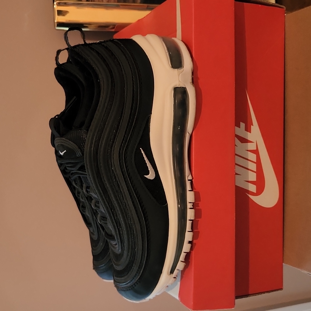 Black Nike Air